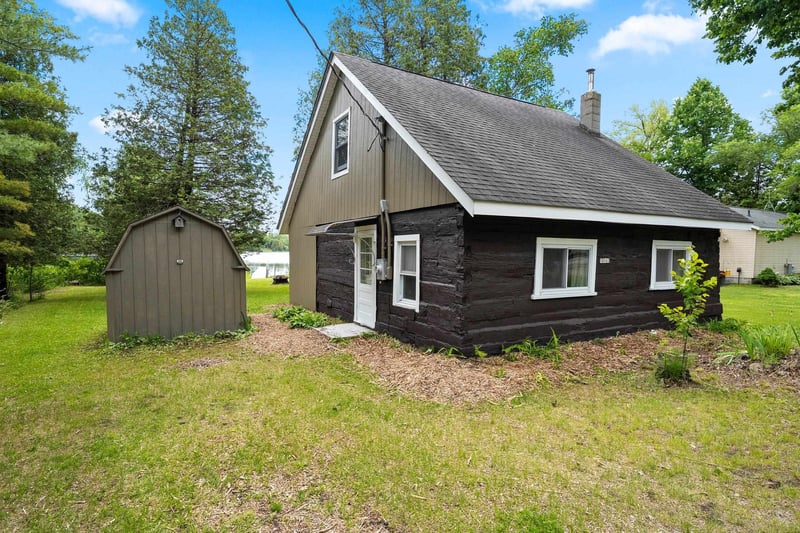 10882 Wescott Lake Rd, Pound, WI 54161