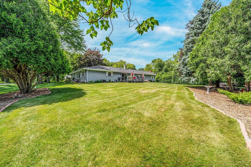 1111 Kerwin Rd, Neenah, WI 54956