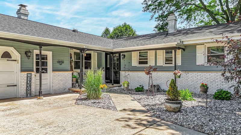 1111 Kerwin Rd, Neenah, WI 54956