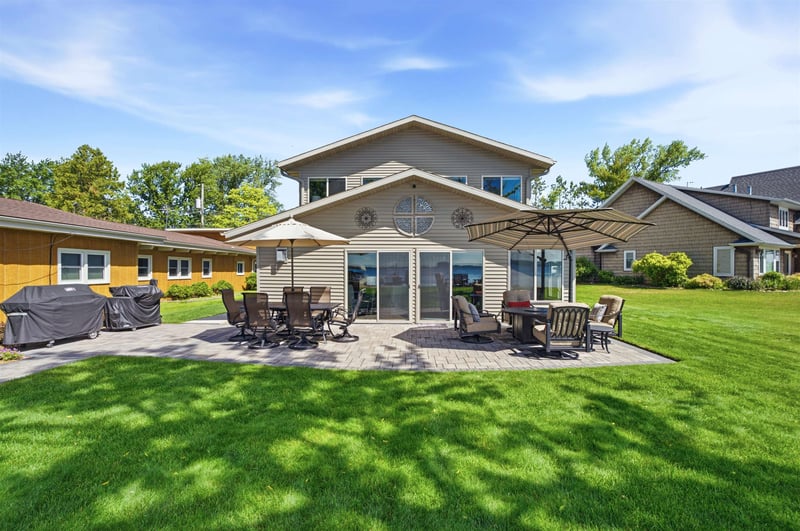 N6338 Cattau Beach Dr, Shawano, WI 54166