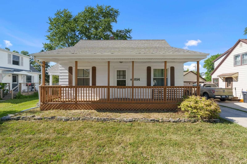 1814 Pleasant Ave, New Holstein, WI 53061-1332