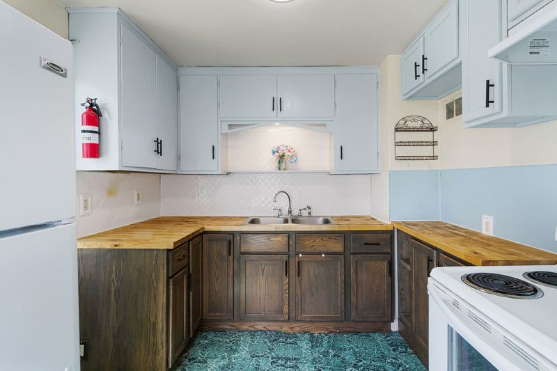 1814 Pleasant Ave, New Holstein, WI 53061-1332