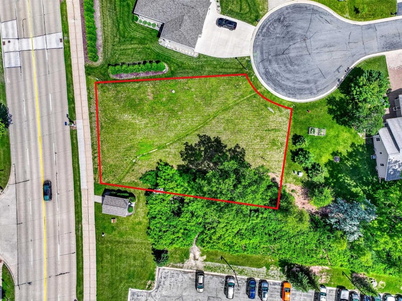1438 Chesterfield Ct, Menasha, WI 54952