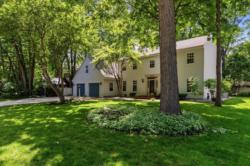 1837 Lee St, Appleton, WI 54915-4260