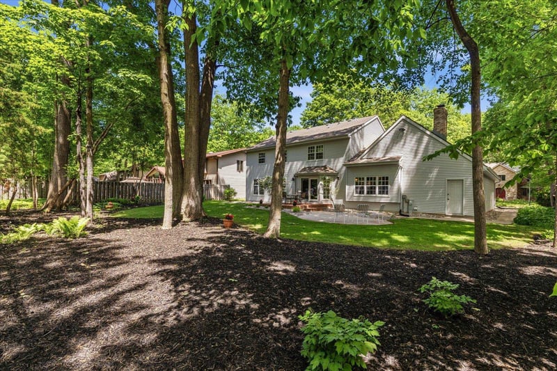 1837 Lee St, Appleton, WI 54915-4260