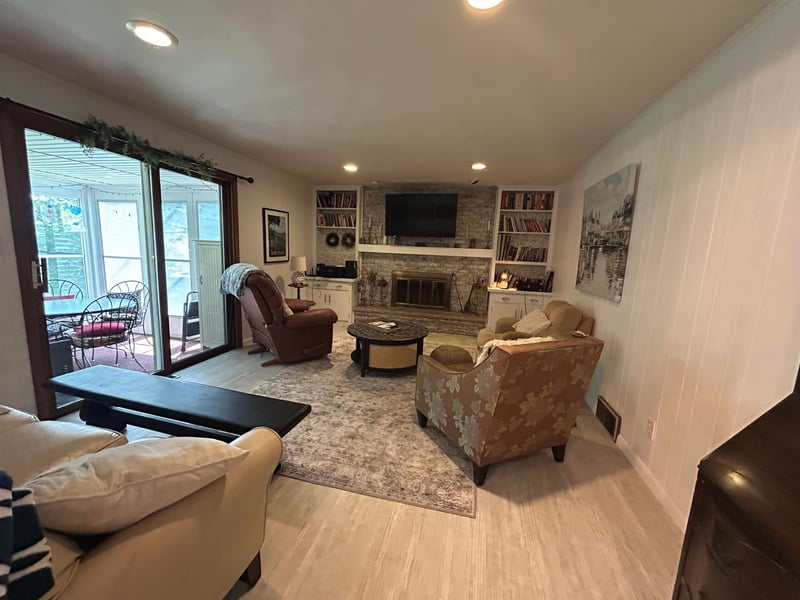 2024 Eugene St, Appleton, WI 54914-2246