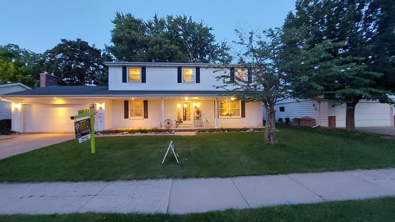 2024 N Eugene St, Appleton, WI 54914-2246
