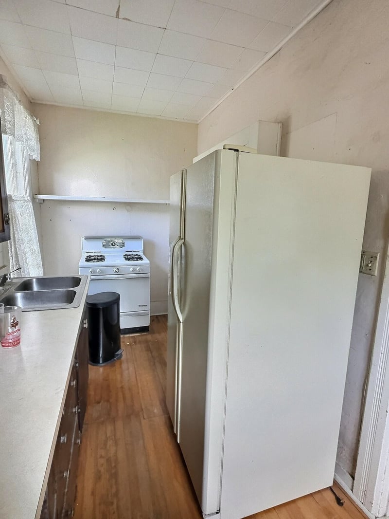 1833 Minnesota St, Oshkosh, WI 54902