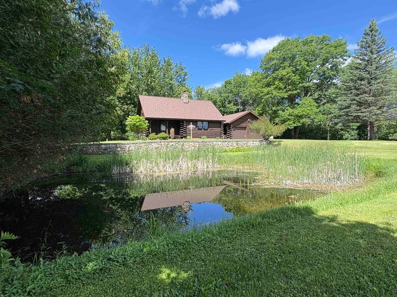 5423 County Road P, Gillett, WI 54124