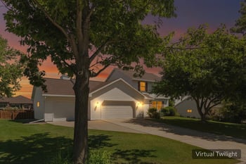 2810 Riveridge Ln, Green Bay, WI 54313-9535