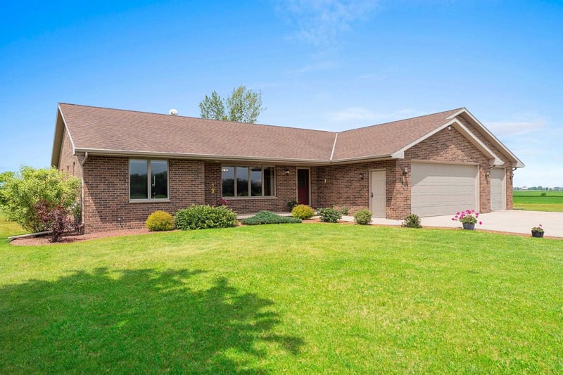 2847 Stump Rd, New Franken, WI 54229