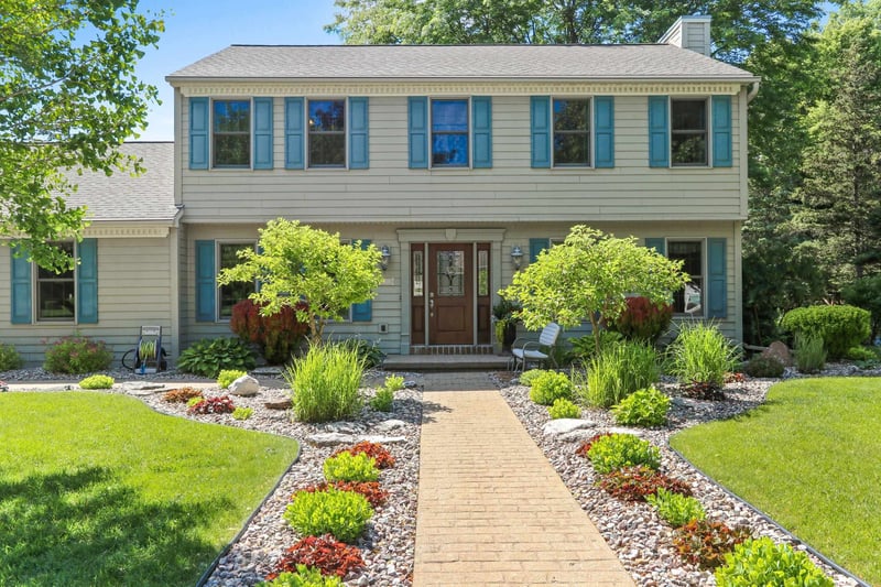 2920 Thunderbyrd Trl, Green Bay, WI 54313-5800