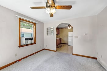1192 Bond St, Green Bay, WI 54303