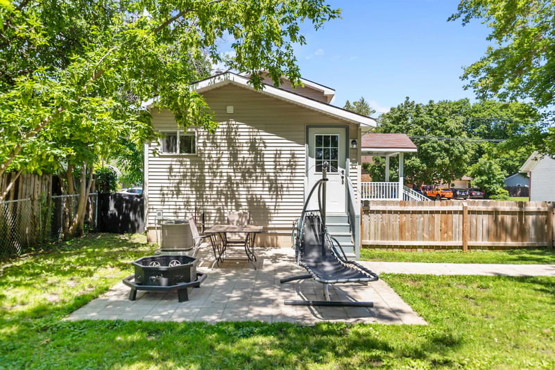 23 Nevada Ave, Oshkosh, WI 54901-2953