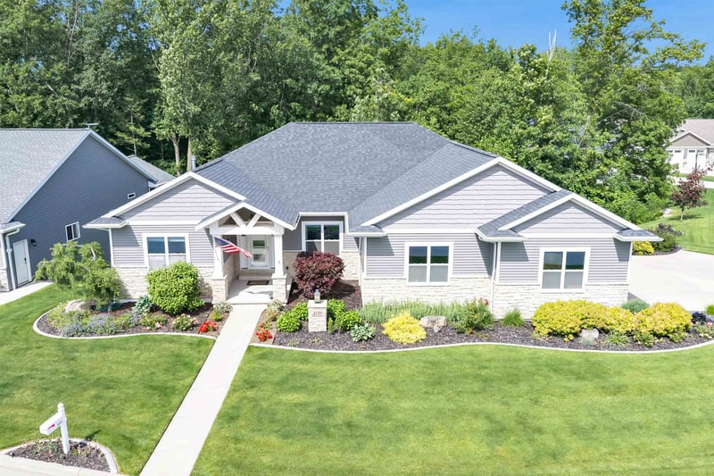 3371 Largo Ridge Ct, Green Bay, WI 54311-4423