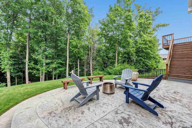 3371 Largo Ridge Ct, Green Bay, WI 54311-4423
