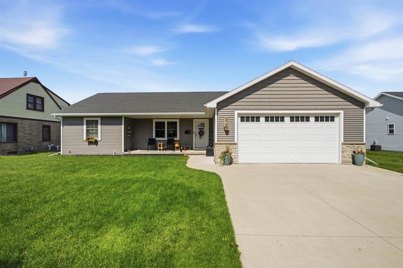 312 John St, Kimberly, WI 54136