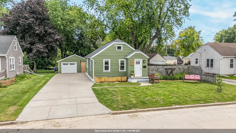 1416 Kenilworth Ave, Appleton, WI 54911