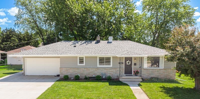 2514 Owaissa St, Appleton, WI 54911