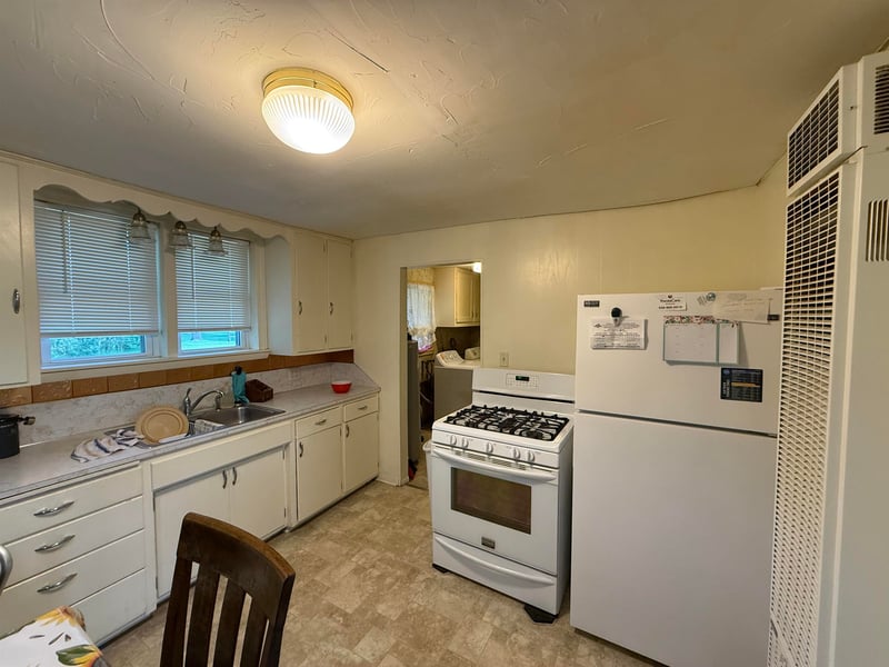 1046 Evergreen St, Shawano, WI 54166
