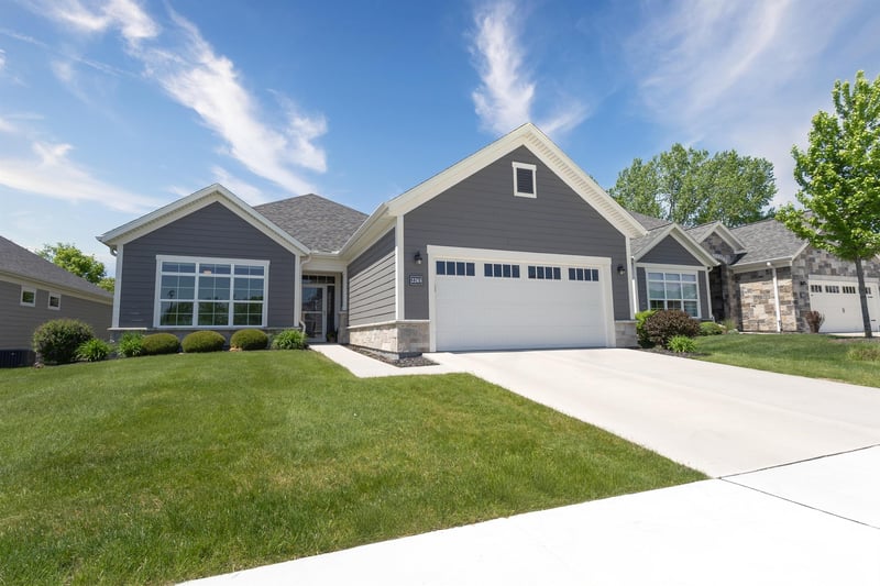 2263 Baldeagle Dr, Appleton, WI 54913