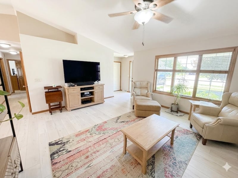 737 Konnor Ct, Omro, WI 54963