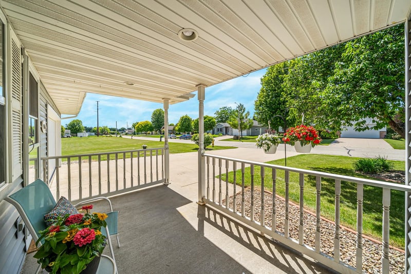 2209 High Meadows Ln, Neenah, WI 54956-0000