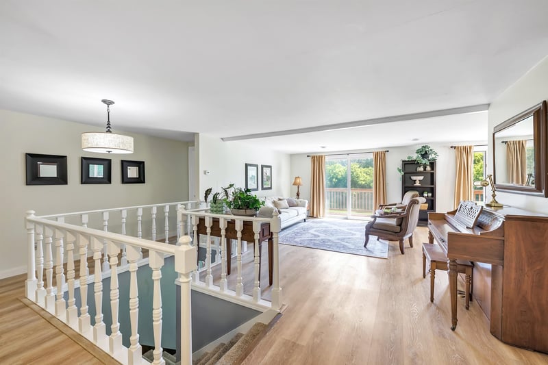 2851 Blue Jay Ln, Green Bay, WI 54313-5801