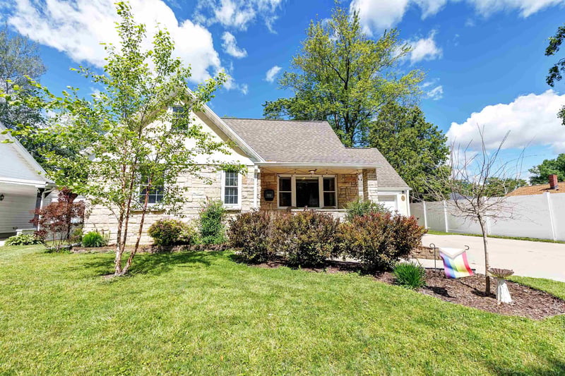 1212 Suydam St, Green Bay, WI 54301