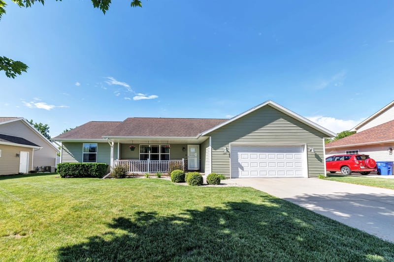1341 Hannah St, Green Bay, WI 54303
