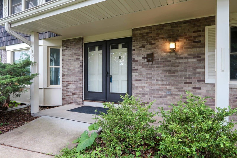 535 Avon Ct, Green Bay, WI 54302-4201