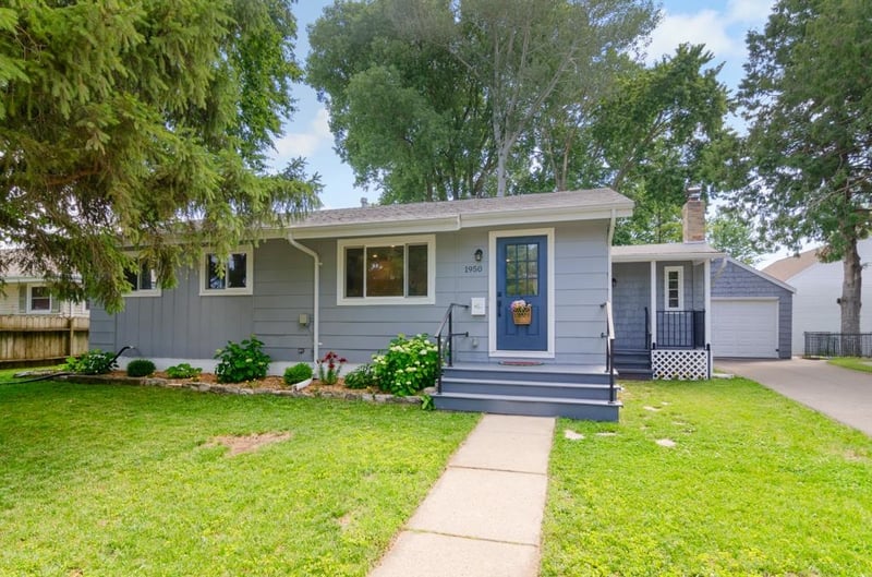 1950 Georgia St, Oshkosh, WI 54902-6744