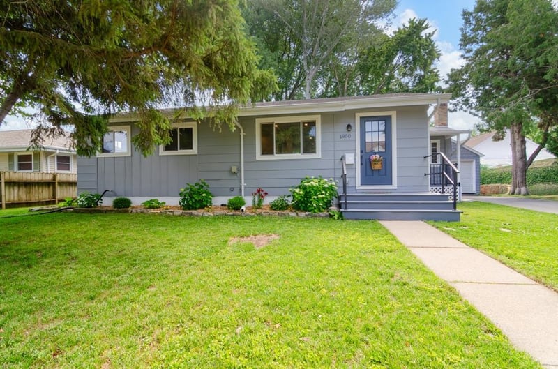 1950 Georgia St, Oshkosh, WI 54902-6744