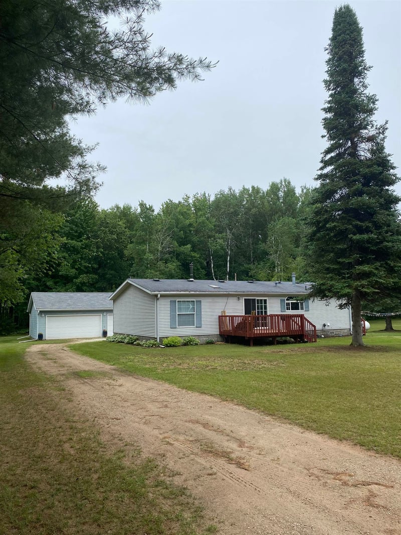 12710 County Road Vv, Gillett, WI 54124