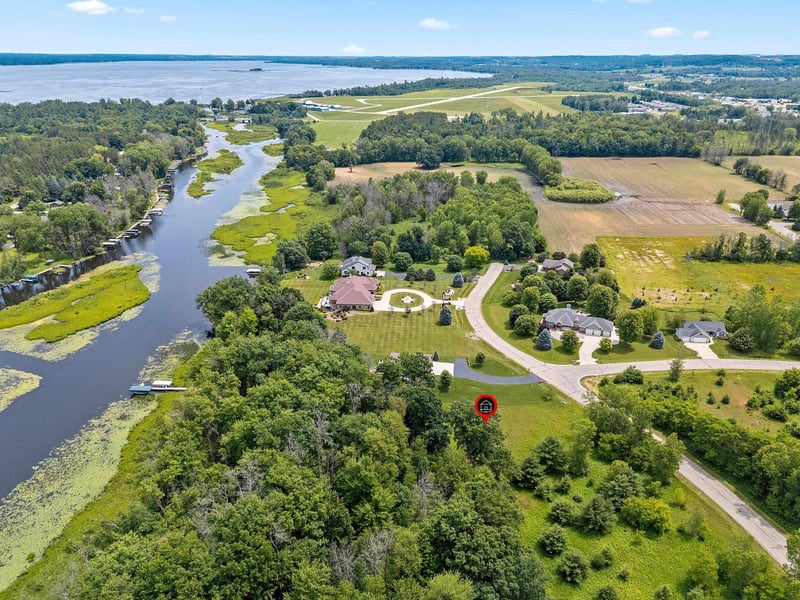 301 Channel Tc, Shawano, WI 54166
