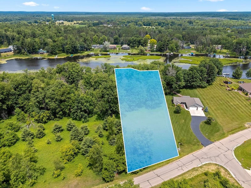301 Channel Tc, Shawano, WI 54166