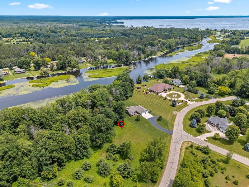 301 Channel Tc, Shawano, WI 54166