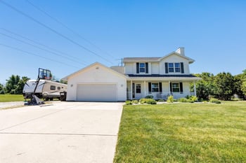 2146 Deer Point Ln, De Pere, WI 54115-8456