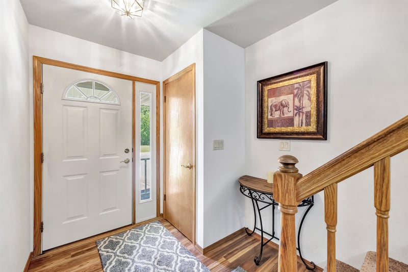 2146 Deer Point Ln, De Pere, WI 54115-8456