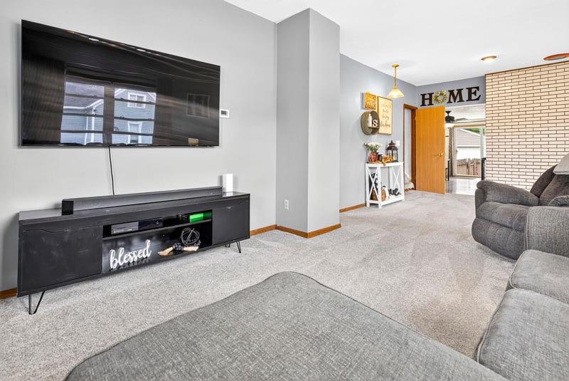 1013 Kimberly Ave, Kimberly, WI 54136-1600