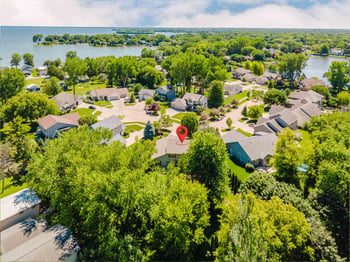 2355 Hickory Ct, Oshkosh, WI 54901-3200