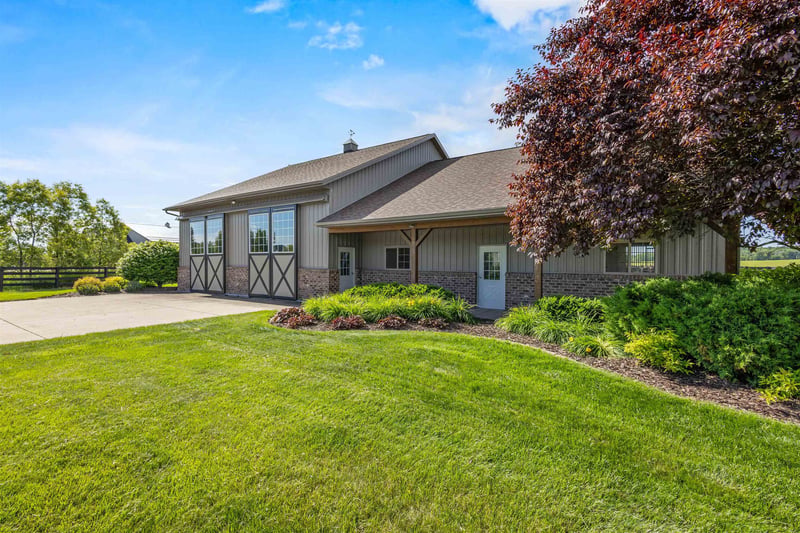 W3493 Equestrian Trl, Freedom, WI 54913
