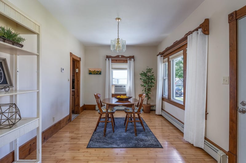 233 Main St, Kimberly, WI 54136-1940