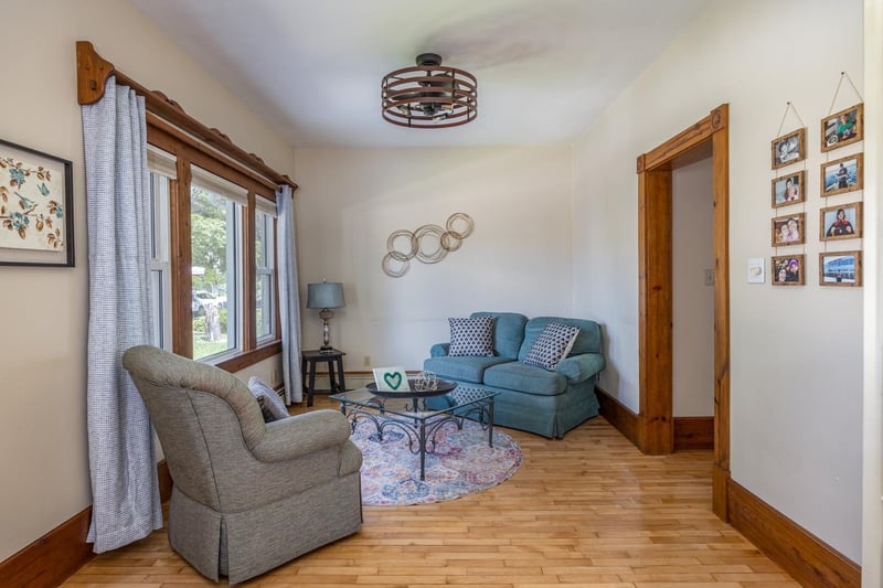 233 Main St, Kimberly, WI 54136-1940