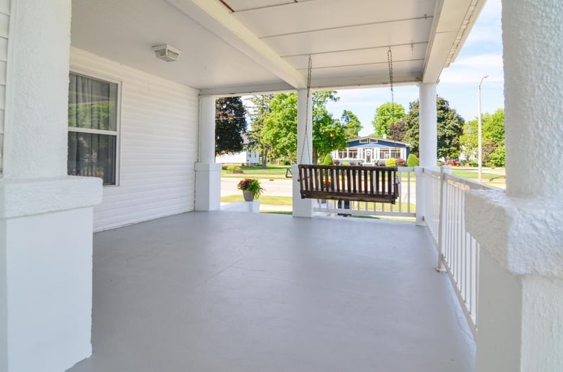 416 Main St, Oconto, WI 54153