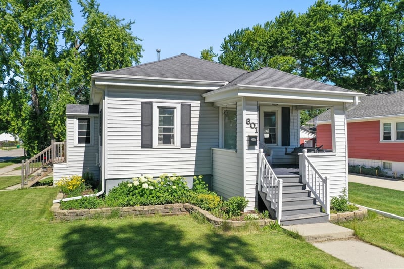 601 Roy Ave, Green Bay, WI 54303-3946