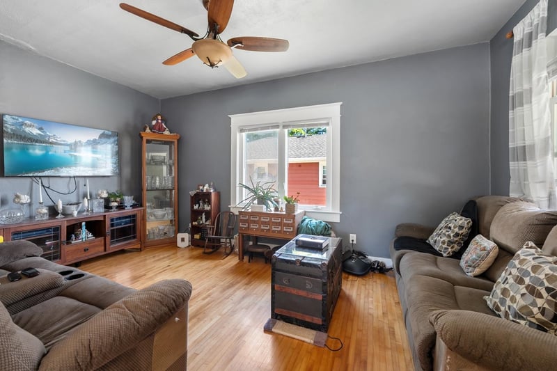 601 Roy Ave, Green Bay, WI 54303-3946