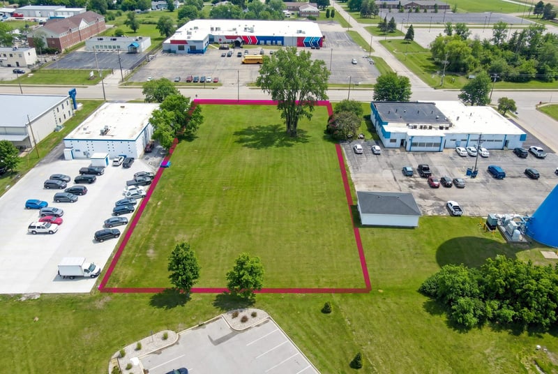 1367 Midway Rd, Menasha, WI 54952