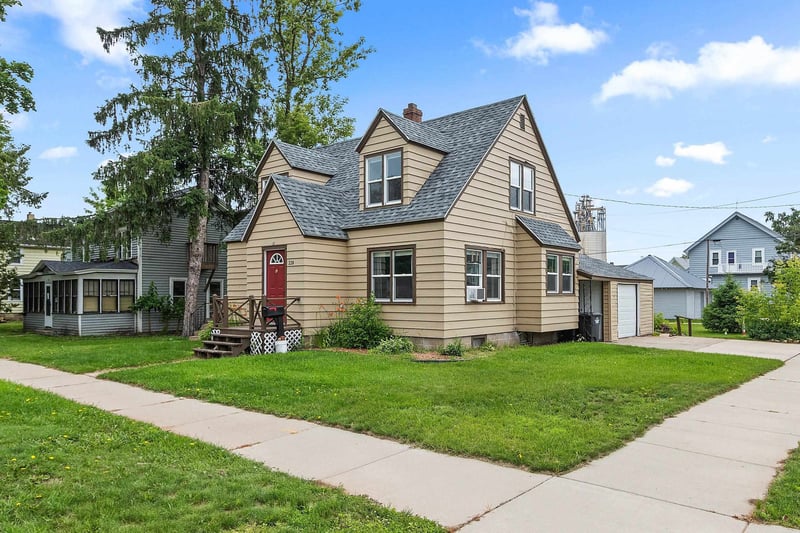 220 Union St, Shawano, WI 54166