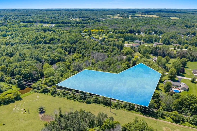 3272 Libby Ln, Green Bay, WI 54313